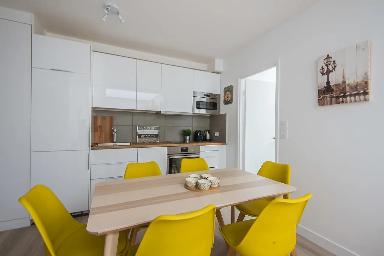Vintage, F3 Avec Terrasse, Saint Charles Apartament
