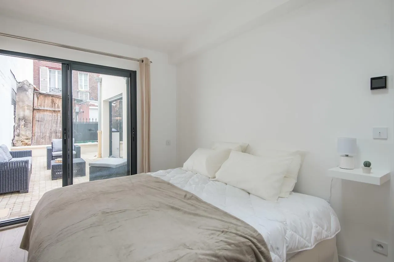 Apartment Vintage, F3 Avec Terrasse, Saint Charles